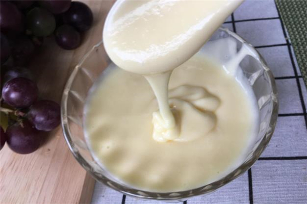 蛋黃沙拉醬的做法 蛋黃沙拉醬熱量高嗎 蛋黃沙拉醬的做法 蛋黃沙拉醬熱量高嗎