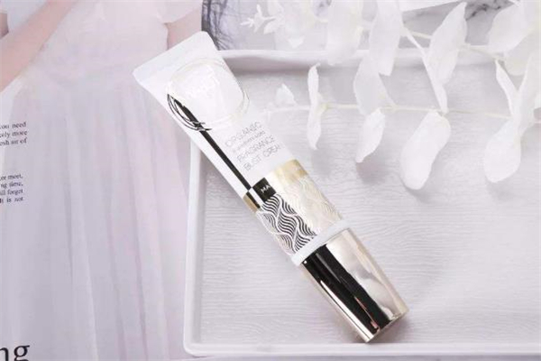 豐胸霜會(huì)影響月經(jīng)嗎 豐胸霜可以長(zhǎng)期使用嗎 豐胸霜會(huì)影響月經(jīng)嗎 豐胸霜可以長(zhǎng)期使用嗎