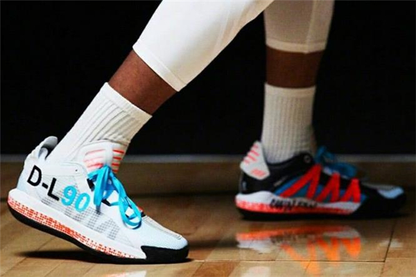 阿迪達(dá)斯利拉德6實(shí)戰(zhàn)測(cè)評(píng) 利拉德6值得入手嗎 阿迪達(dá)斯利拉德6實(shí)戰(zhàn)測(cè)評(píng) 利拉德6值得入手嗎