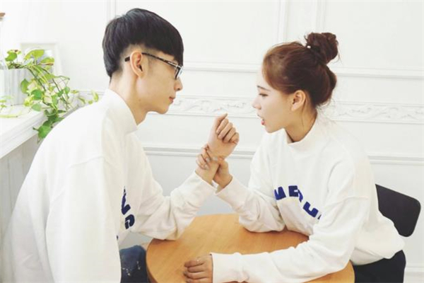 閃婚一般多久會(huì)厭倦 閃婚的人過得怎么樣 閃婚一般多久會(huì)厭倦 閃婚的人過得怎么樣