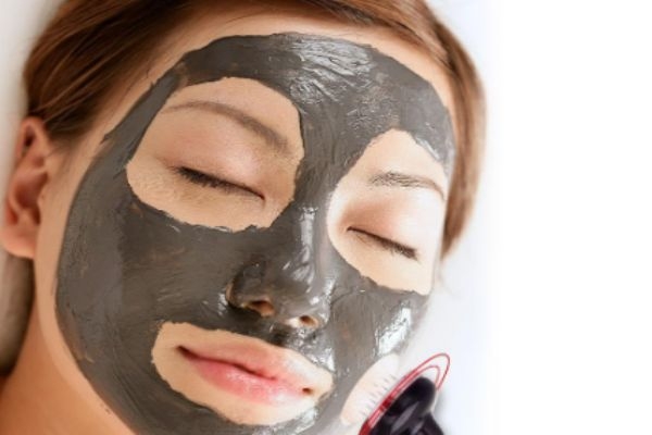 敷完泥膜需要敷補(bǔ)水面膜嗎 敷完泥膜有什么注意的 敷完泥膜需要敷補(bǔ)水面膜嗎 敷完泥膜有什么注意的