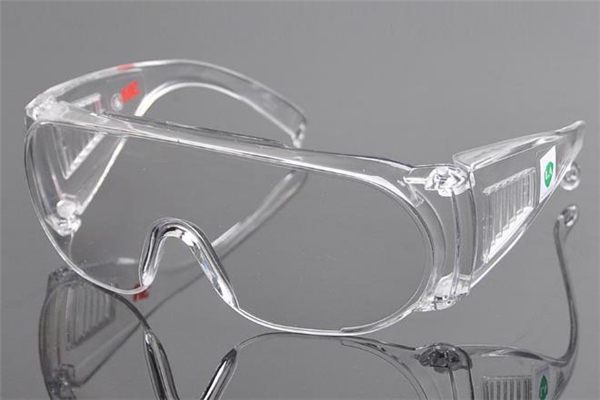 眼鏡可以代替護(hù)目鏡嗎 沒有護(hù)目鏡怎么辦 眼鏡可以代替護(hù)目鏡嗎 沒有護(hù)目鏡怎么辦