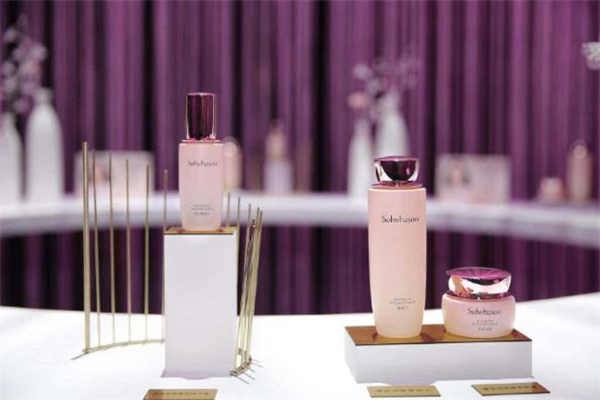 雪花秀御活菁萃眼霜價格 御活菁萃眼霜適合多大年齡 雪花秀御活菁萃眼霜價格 御活菁萃眼霜適合多大年齡