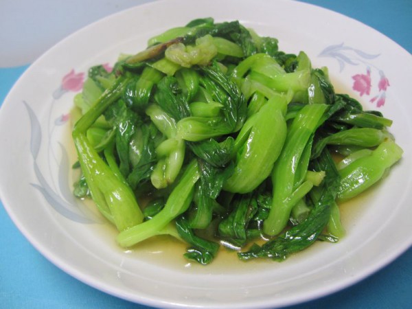 油菜可以生吃嗎 吃油菜要注意什么 油菜可以生吃嗎 吃油菜要注意什么