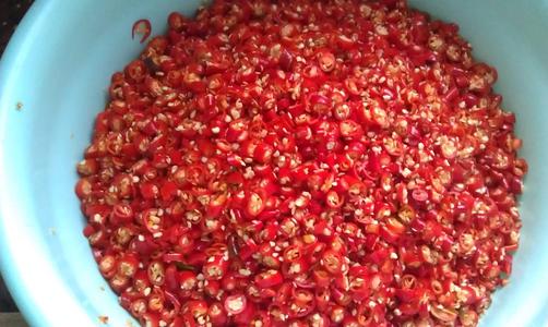 做剁辣椒放多少鹽 做剁辣椒鹽放多了怎么辦 做剁辣椒放多少鹽 做剁辣椒鹽放多了怎么辦