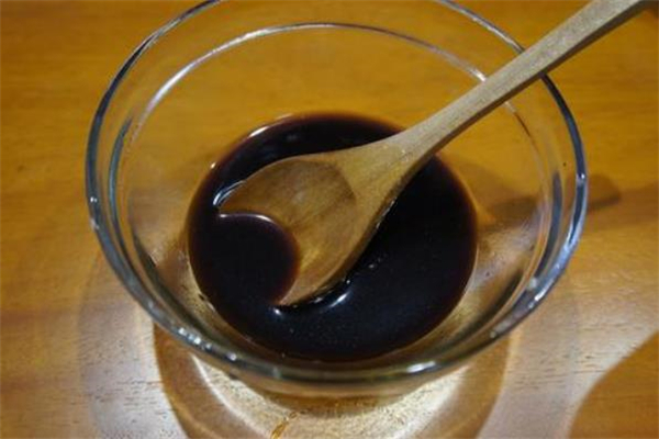 老抽可以代替生抽嗎 老抽可以直接吃嗎 老抽可以代替生抽嗎 老抽可以直接吃嗎