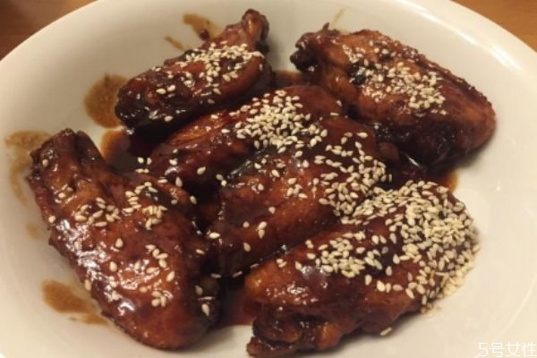 可樂雞翅怎么做好吃 可樂雞翅的簡單做法 可樂雞翅怎么做好吃 可樂雞翅的簡單做法