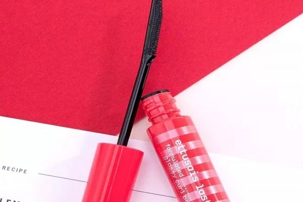 艾杜紗睫毛打底好用嗎 艾杜紗睫毛打底好卸嗎 艾杜紗睫毛打底好用嗎 艾杜紗睫毛打底好卸嗎