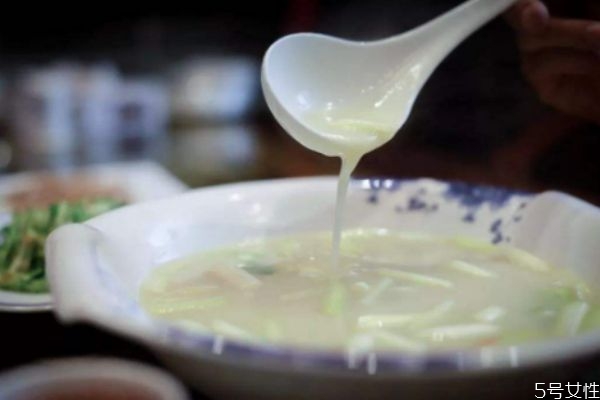 奶湯蒲菜怎么做好吃 奶湯蒲菜的簡單做法 奶湯蒲菜怎么做好吃 奶湯蒲菜的簡單做法