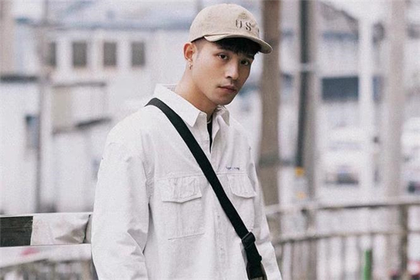 休閑白襯衫怎么搭配 休閑白襯衫搭配圖片 休閑白襯衫怎么搭配 休閑白襯衫搭配圖片