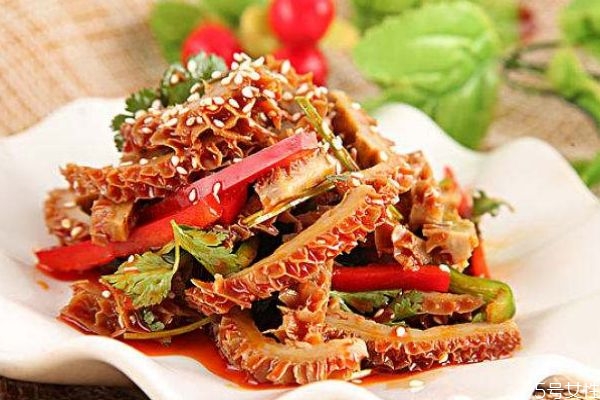 牛肚怎么做好吃 牛肚的簡(jiǎn)單做法 牛肚怎么做好吃 牛肚的簡(jiǎn)單做法