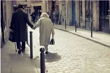 男人為什么遲遲不結(jié)婚 女人為什么不想結(jié)婚 男人為什么遲遲不結(jié)婚 女人為什么不想結(jié)婚