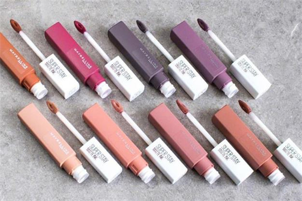 美寶蓮接吻棒怎么卸 美寶蓮接吻棒真的不掉色嗎 美寶蓮接吻棒怎么卸 美寶蓮接吻棒真的不掉色嗎