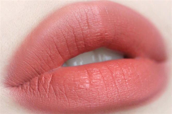 美寶蓮接吻棒210試色 美寶蓮接吻棒210適合黃皮嗎 美寶蓮接吻棒210試色 美寶蓮接吻棒210適合黃皮嗎