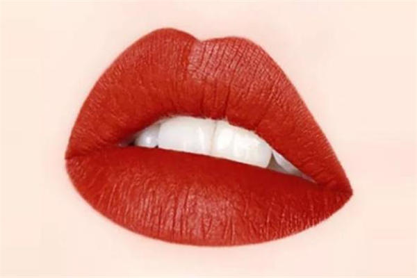 美寶蓮接吻棒試色 美寶蓮接吻棒哪個顏色好看 美寶蓮接吻棒試色 美寶蓮接吻棒哪個顏色好看