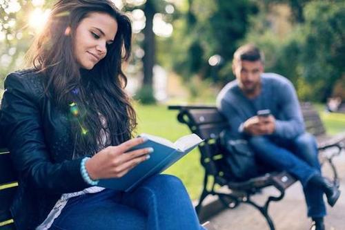 戀愛(ài)中為什么會(huì)患得患失 戀愛(ài)中女生不能犯哪些禁忌 戀愛(ài)中為什么會(huì)患得患失 戀愛(ài)中女生不能犯哪些禁忌