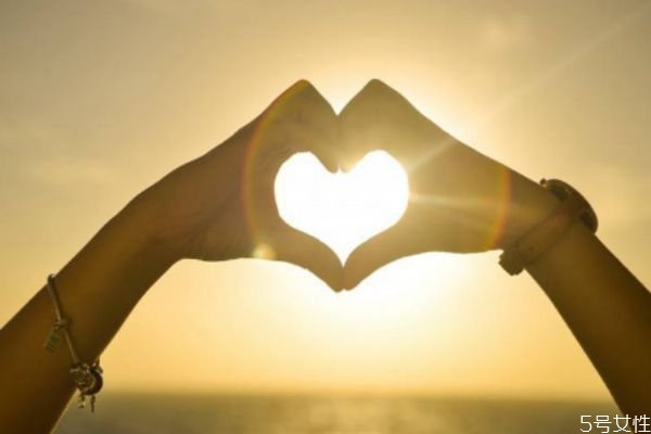 愛情必須付出嗎 愛情都是付出嗎 愛情必須付出嗎 愛情都是付出嗎