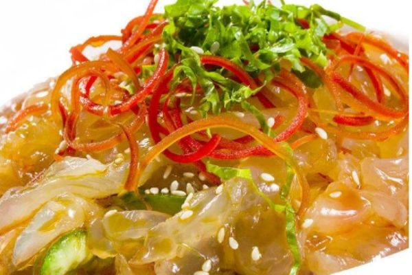 涼拌海蜇絲需要焯水嗎 海蜇絲怎么焯才不縮水還爽脆 涼拌海蜇絲需要焯水嗎 海蜇絲怎么焯才不縮水還爽脆