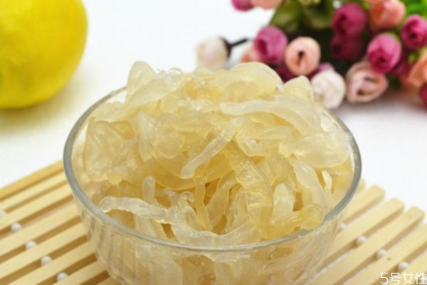 涼拌海蜇絲需要焯水嗎 海蜇絲怎么焯才不縮水還爽脆 涼拌海蜇絲需要焯水嗎 海蜇絲怎么焯才不縮水還爽脆