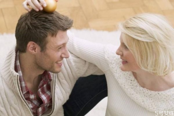 男人怎么做讓女人更愛你 想讓女人愛你要懂得這些方法 男人怎么做讓女人更愛你 想讓女人愛你要懂得這些方法