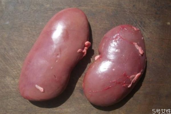 坐月子可以吃豬腰子嗎 坐月子吃豬腰子有什么好處 坐月子可以吃豬腰子嗎 坐月子吃豬腰子有什么好處