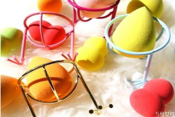 美妝蛋會不會過期 新的美妝蛋有保質(zhì)期嗎 美妝蛋會不會過期 新的美妝蛋有保質(zhì)期嗎