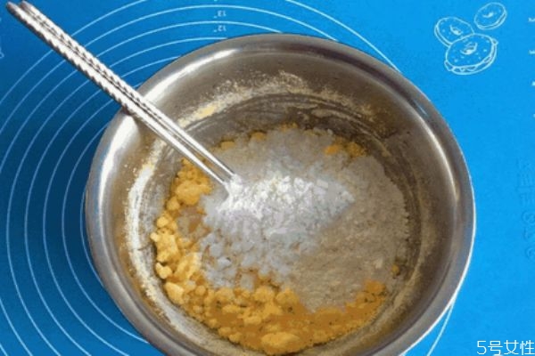 發(fā)酵粉發(fā)面需要多長(zhǎng)時(shí)間 發(fā)酵粉發(fā)面怎么做 發(fā)酵粉發(fā)面需要多長(zhǎng)時(shí)間 發(fā)酵粉發(fā)面怎么做