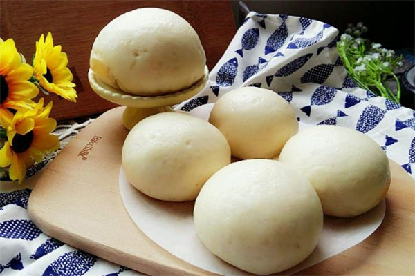 饅頭長白毛了還能吃嗎 饅頭長白毛是發(fā)霉了嗎 饅頭長白毛了還能吃嗎 饅頭長白毛是發(fā)霉了嗎