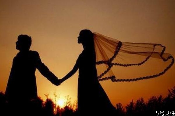 如何讓婚姻生活過得有激情 婚姻生活甜蜜的秘訣 如何讓婚姻生活過得有激情 婚姻生活甜蜜的秘訣