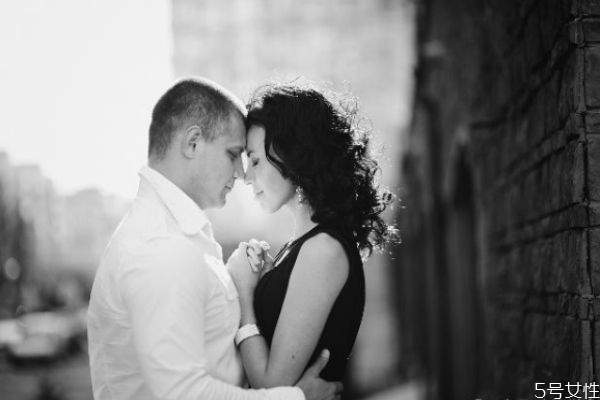 如何避免夫妻間的吵架 夫妻吵架處理技巧 如何避免夫妻間的吵架 夫妻吵架處理技巧