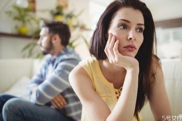 如何避免夫妻間的吵架 夫妻吵架處理技巧 如何避免夫妻間的吵架 夫妻吵架處理技巧