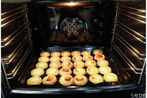 蛋撻烤箱溫度是多少 蛋撻烤箱時(shí)間是多少 蛋撻烤箱溫度是多少 蛋撻烤箱時(shí)間是多少