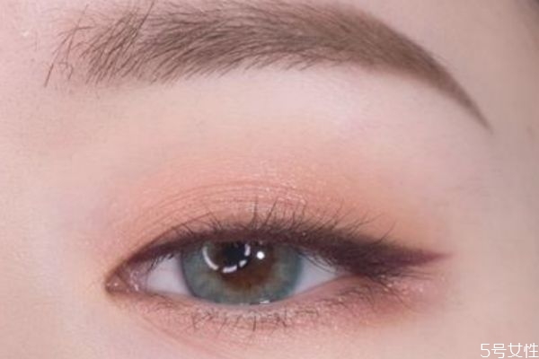 洗眼線睫毛變白怎么辦 洗眼線的危害 洗眼線睫毛變白怎么辦 洗眼線的危害