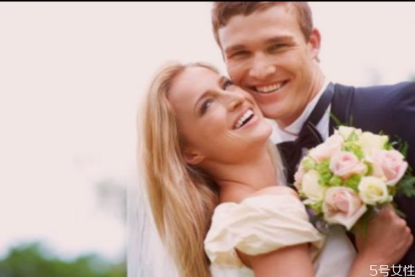 夫妻吵架為什么要避開(kāi)孩子 夫妻吵架對(duì)孩子的影響 夫妻吵架為什么要避開(kāi)孩子 夫妻吵架對(duì)孩子的影響