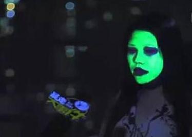 衣服上的熒光劑怎么去除 熒光劑給身體帶來什么負擔 衣服上的熒光劑怎么去除 熒光劑給身體帶來什么負擔