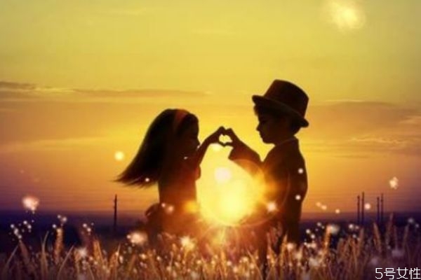 青梅竹馬一定會(huì)在一起嗎 什么是青梅竹馬 青梅竹馬一定會(huì)在一起嗎 什么是青梅竹馬