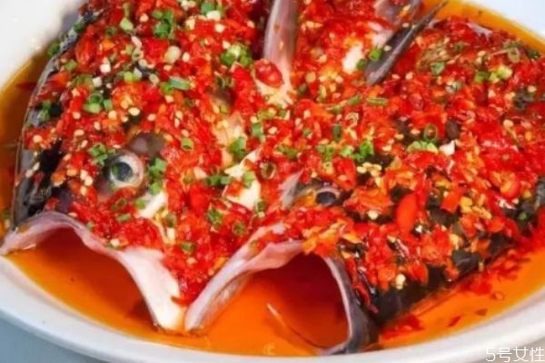 剁椒魚頭怎么做最正宗 剁椒魚頭怎么做好吃 剁椒魚頭怎么做最正宗 剁椒魚頭怎么做好吃