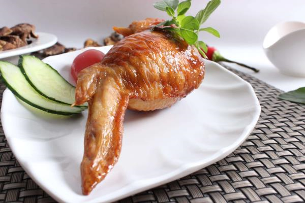 雞翅包飯的做法 雞翅包飯怎么去骨 雞翅包飯的做法 雞翅包飯怎么去骨