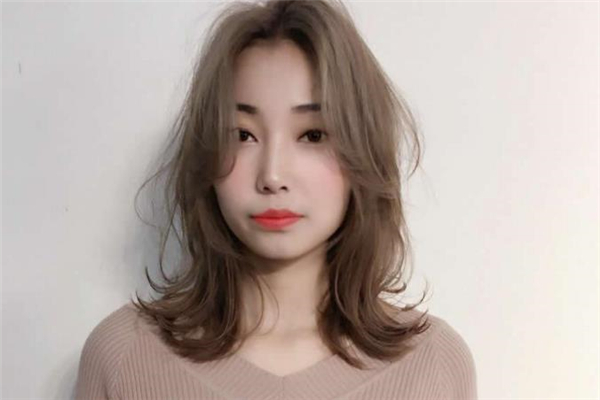 鵝蛋臉適合八字劉海嗎 發(fā)際線高適合八字劉海嗎 鵝蛋臉適合八字劉海嗎 發(fā)際線高適合八字劉海嗎