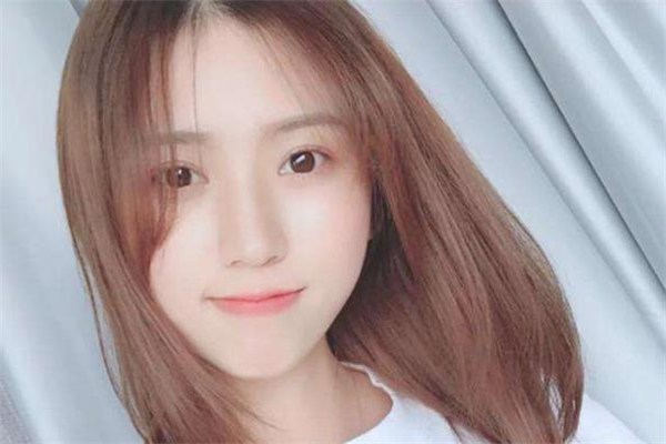 八字劉海是燙出來(lái)的嗎 八字劉?？梢誀C永久嗎