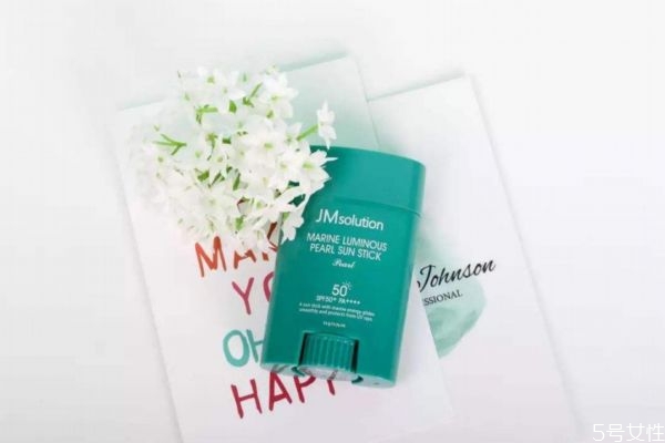 帶妝怎么補(bǔ)涂防曬 妝后怎么補(bǔ)擦防曬霜 帶妝怎么補(bǔ)涂防曬 妝后怎么補(bǔ)擦防曬霜