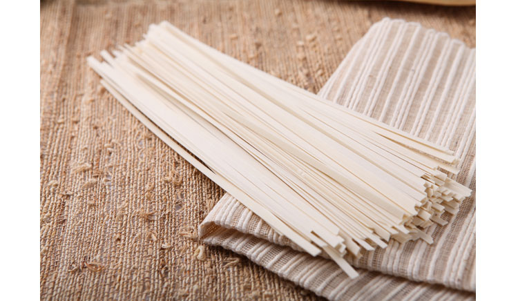 方便面和掛面哪個(gè)更營養(yǎng) 掛面怎么做燜面好吃 方便面和掛面哪個(gè)更營養(yǎng) 掛面怎么做燜面好吃