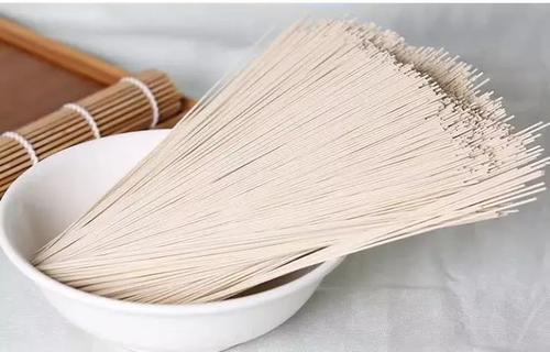 方便面和掛面哪個(gè)更營養(yǎng) 掛面怎么做燜面好吃 方便面和掛面哪個(gè)更營養(yǎng) 掛面怎么做燜面好吃