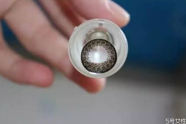 美瞳日拋需要提前泡嗎 日拋美瞳可以戴多久 美瞳日拋需要提前泡嗎 日拋美瞳可以戴多久