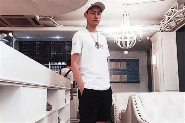 微胖男生穿搭建議 微胖男生顯瘦秘訣 微胖男生穿搭建議 微胖男生顯瘦秘訣