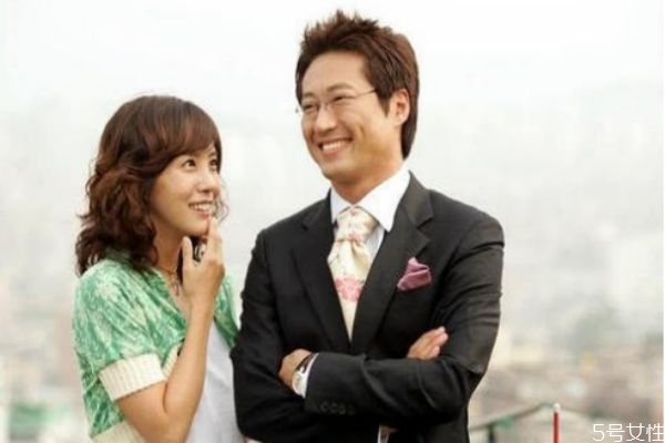 男友不愛陪你逛街怎么辦 如何改造愛玩游戲的男友 男友不愛陪你逛街怎么辦 如何改造愛玩游戲的男友