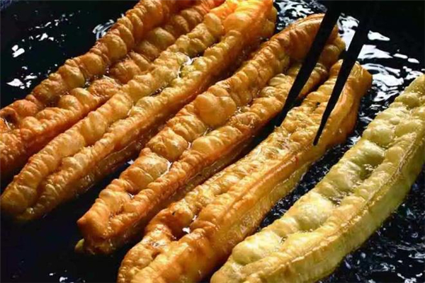 做油條可以用泡打粉嗎 如何用泡打粉做油條 做油條可以用泡打粉嗎 如何用泡打粉做油條