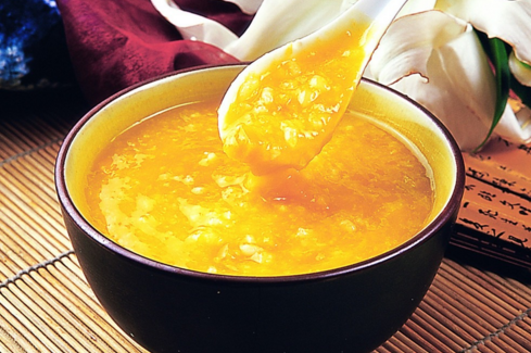 煮南瓜粥能放淀粉嗎 煮南瓜粥可以不放糯米粉嗎 煮南瓜粥能放淀粉嗎 煮南瓜粥可以不放糯米粉嗎