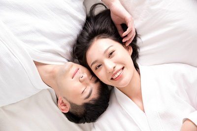 為什么男生喜歡看腿 第一眼看腿的男生是什么樣的 為什么男生喜歡看腿 第一眼看腿的男生是什么樣的