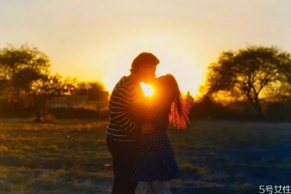 老公生氣了說(shuō)什么哄他 老公生氣了哄他的話(huà) 老公生氣了說(shuō)什么哄他 老公生氣了哄他的話(huà)